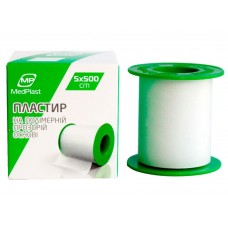 Пластир на котушці MedPlast полімерний прозорий 5смх5м у пластиковій котушці